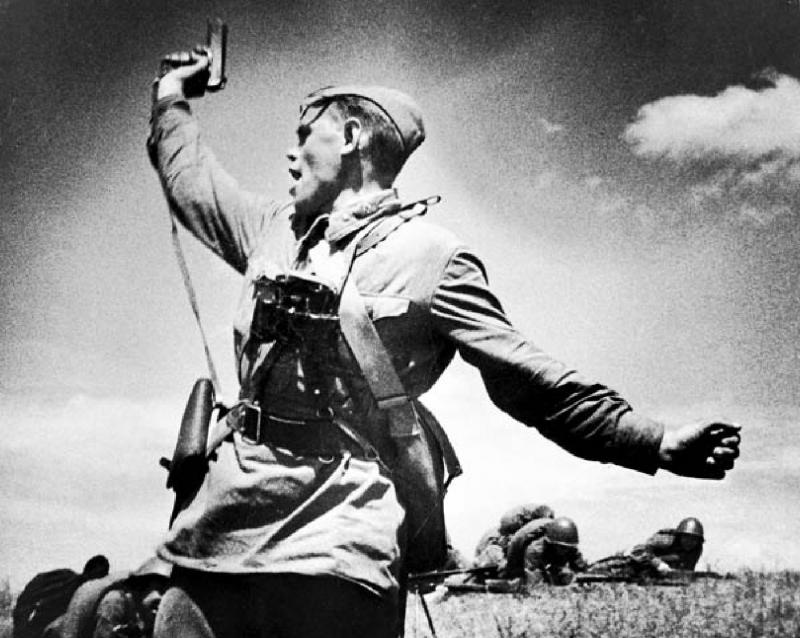 Стихи ко Дню Победы (9 мая) - стихи, песни