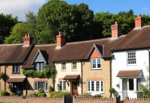 Таунхаусы в коттеджных поселках: разумный компромисс между квартирой и частным домом Таунхаусы в коттеджных поселках: разумный компромисс между квартирой и частным домом